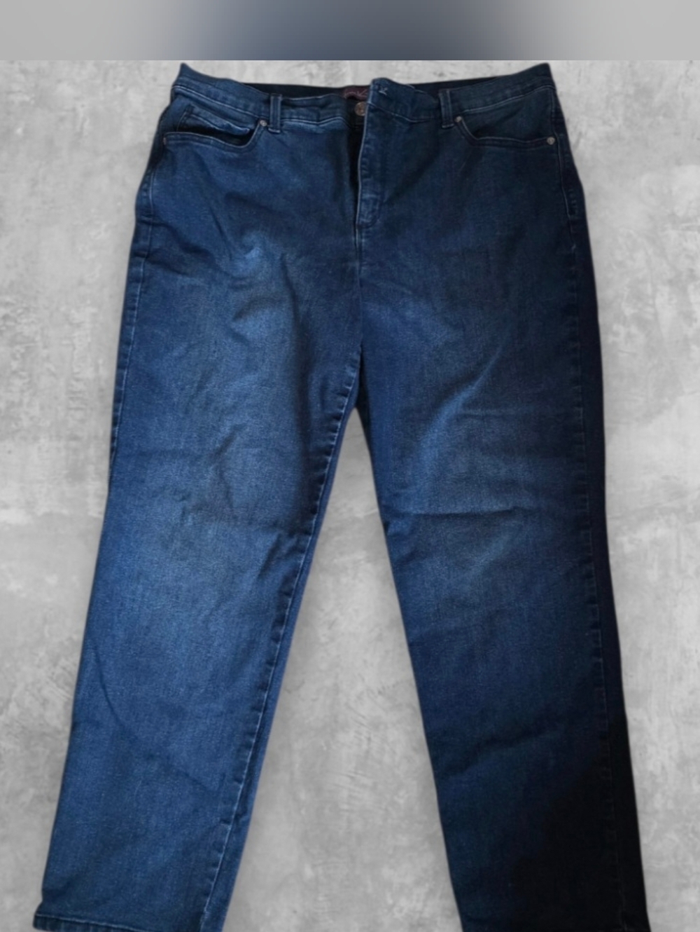 👖Gloria Vanderbilt Amanda Straight Leg Jeans in Dark Blue - Picture 2 of 5